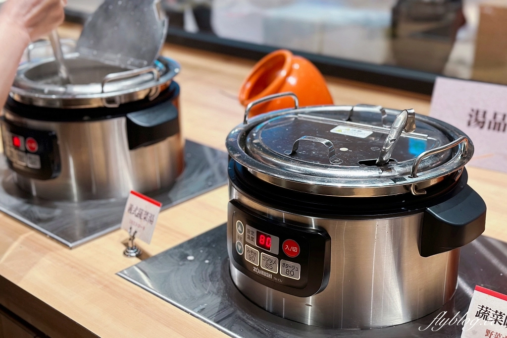 台中東區｜橫濱牛排．台中獨家，半自助百匯沙拉吧吃到飽，台中LaLaport北館美食(附菜單) @飛天璇的口袋