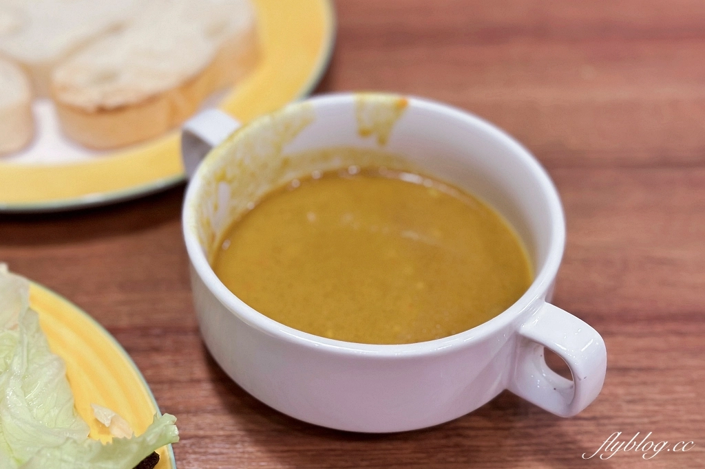 台中東區｜橫濱牛排．台中獨家，半自助百匯沙拉吧吃到飽，台中LaLaport北館美食(附菜單) @飛天璇的口袋