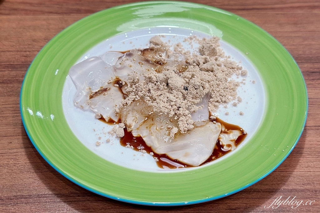 台中東區｜橫濱牛排．台中獨家，半自助百匯沙拉吧吃到飽，台中LaLaport北館美食(附菜單) @飛天璇的口袋