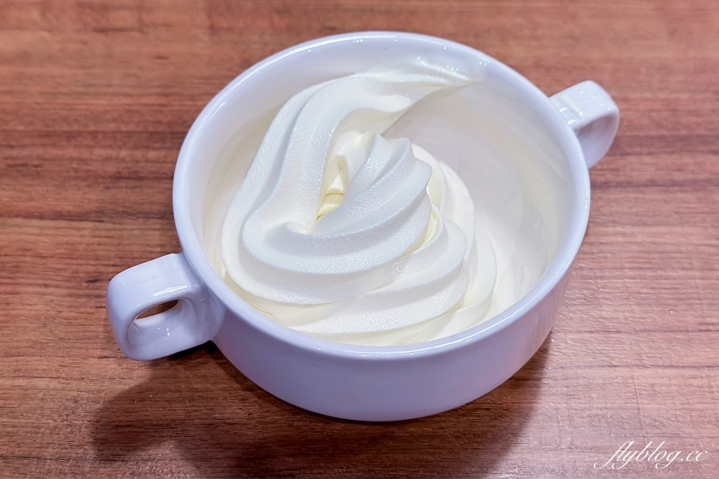 台中東區｜橫濱牛排．台中獨家，半自助百匯沙拉吧吃到飽，台中LaLaport北館美食(附菜單) @飛天璇的口袋