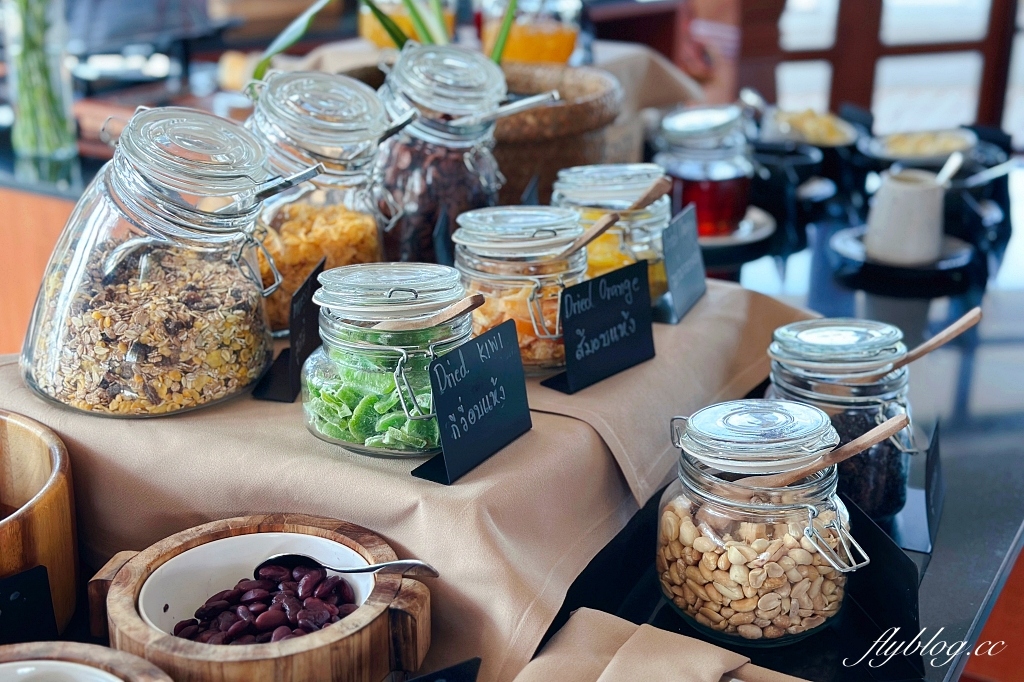 泰國清邁｜Thantara Resort Chiangmai，清邁頂級villa渡假村，獨棟小木屋享有私人游泳池 @飛天璇的口袋