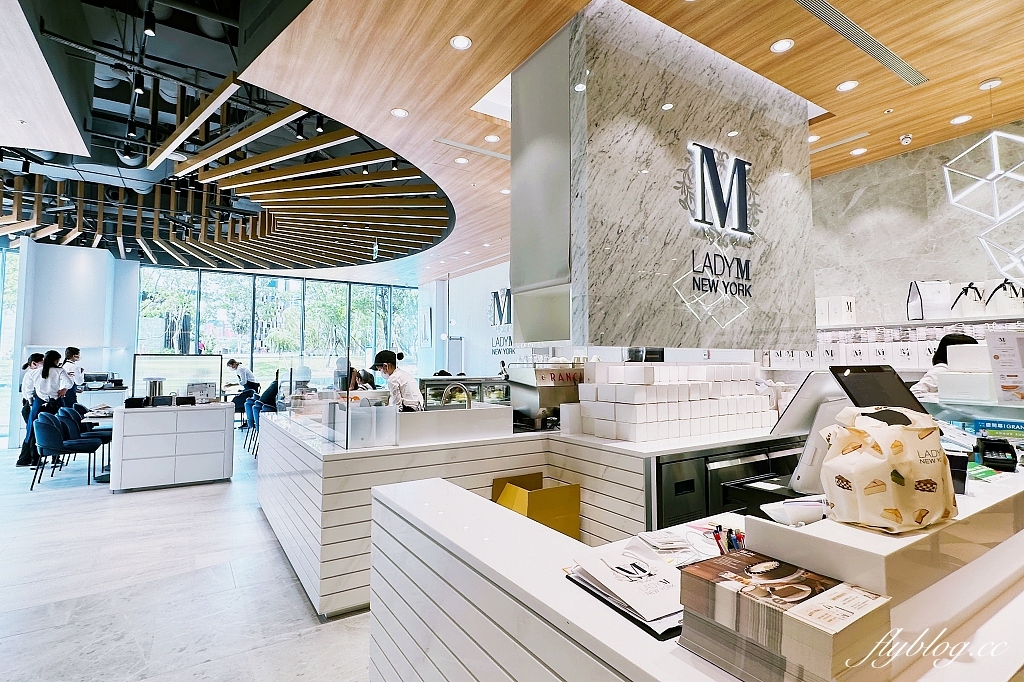 台中東區｜Lady M，來自美國紐約的殿堂級千層蛋糕，台中Lalaport北館美食(附菜單) @飛天璇的口袋