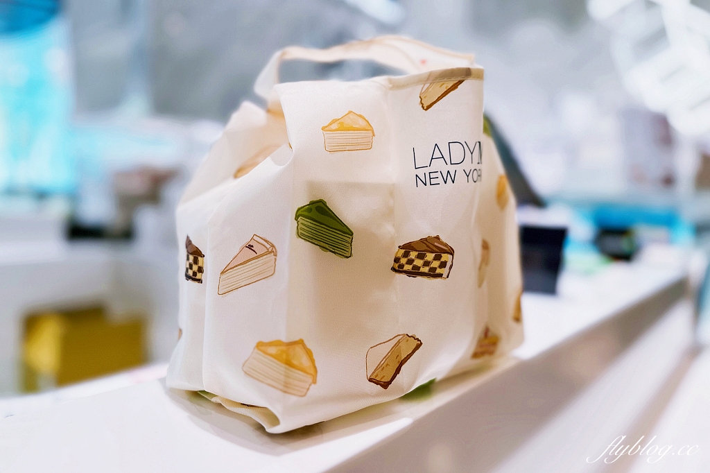 台中東區｜Lady M，來自美國紐約的殿堂級千層蛋糕，台中Lalaport北館美食(附菜單) @飛天璇的口袋