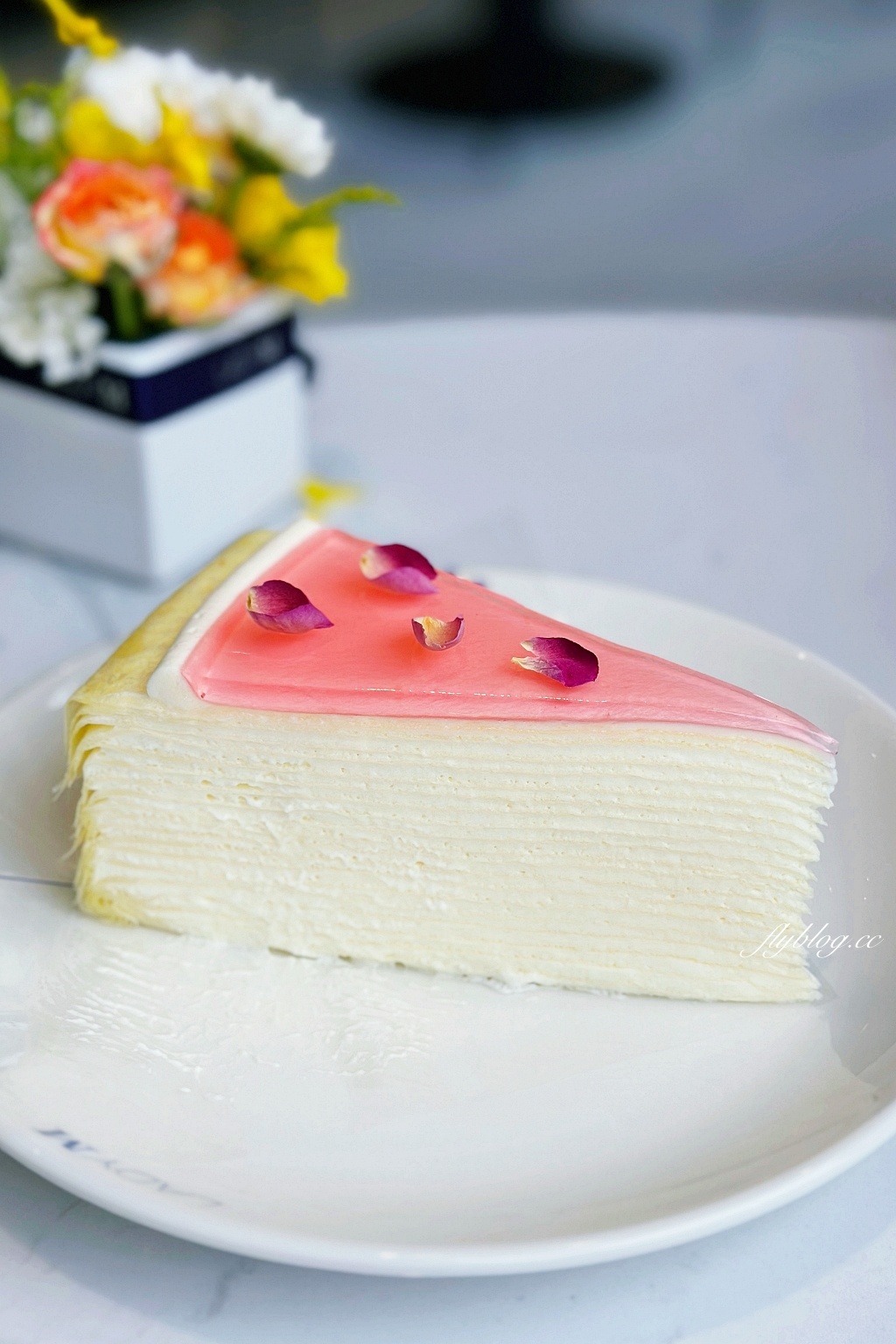 台中東區｜Lady M，來自美國紐約的殿堂級千層蛋糕，台中Lalaport北館美食(附菜單) @飛天璇的口袋