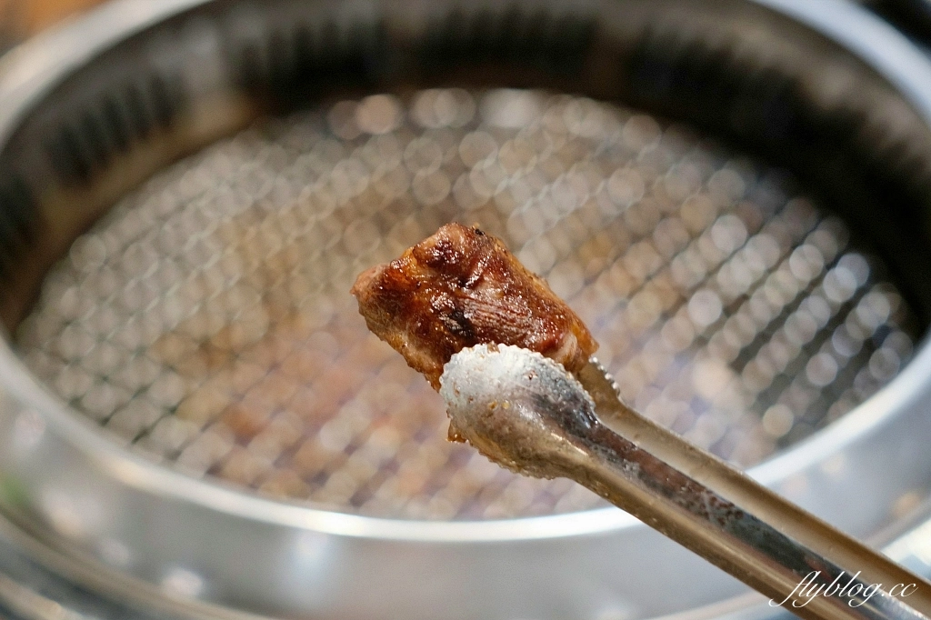 台中東區｜姜滿堂，標榜正宗韓國直火燒肉，生菜小菜自助吧無限續盤(附菜單) @飛天璇的口袋