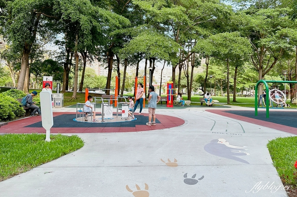 台中南屯｜豐富公園，充滿綠意的共融遊戲場，以穿山甲和樂活樹屋為特色 @飛天璇的口袋