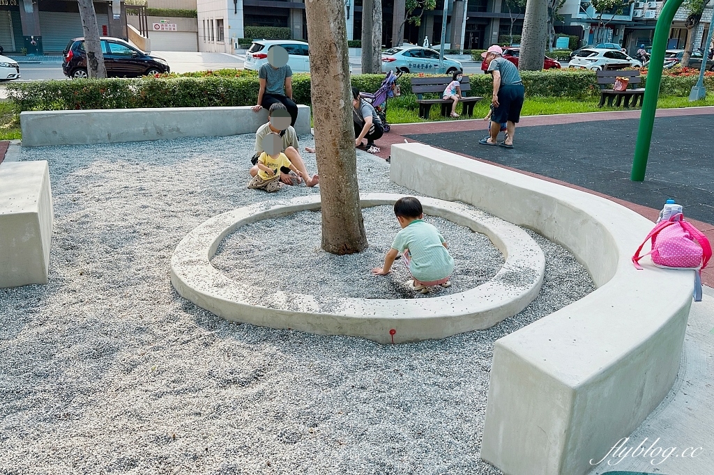 台中南屯｜豐富公園，充滿綠意的共融遊戲場，以穿山甲和樂活樹屋為特色 @飛天璇的口袋