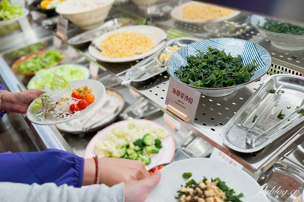 台中東區｜高木和牛食堂．乾杯集團新品牌，日風野菜自助吧吃到飽，LaLaport北館美食(附菜單) @飛天璇的口袋