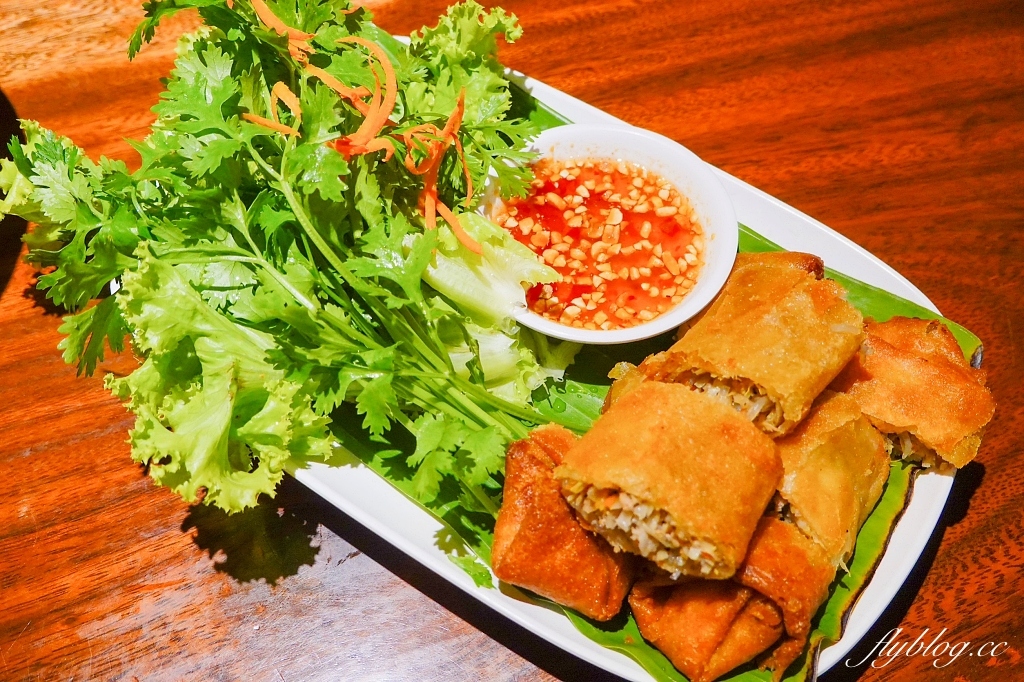 泰國清邁｜KAO SOY NIMMAN，清邁必吃泰北咖哩麵，連續多年米其林必比登推薦 @飛天璇的口袋