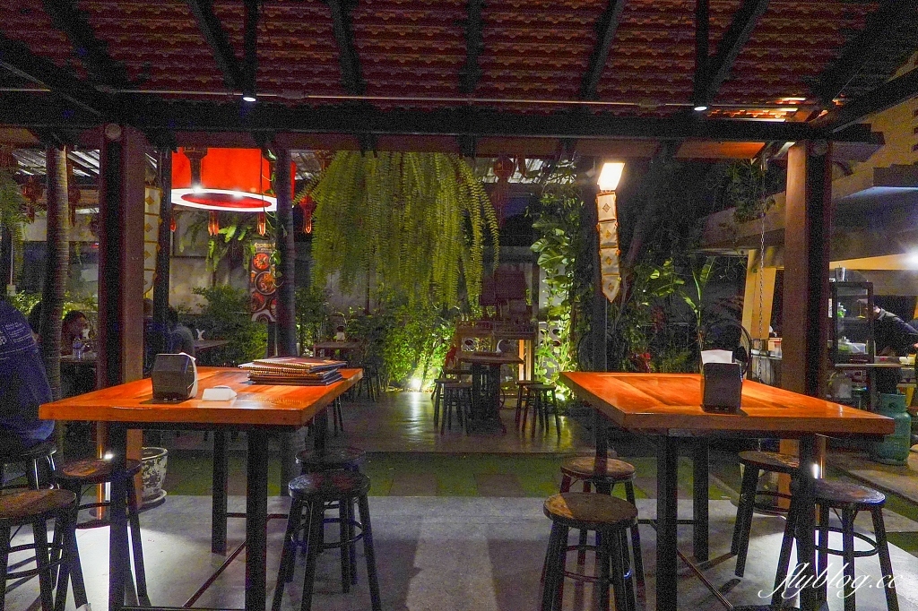 泰國清邁｜KAO SOY NIMMAN，清邁必吃泰北咖哩麵，連續多年米其林必比登推薦 @飛天璇的口袋