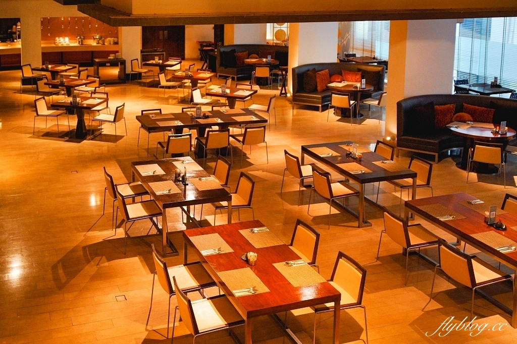 泰國清邁｜dusitD2 Chiang Mai，清邁老城區五星級酒店，門口就是夜市和7-11 @飛天璇的口袋