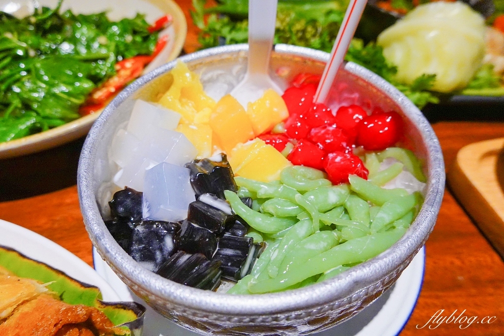 泰國清邁｜KAO SOY NIMMAN，清邁必吃泰北咖哩麵，連續多年米其林必比登推薦 @飛天璇的口袋