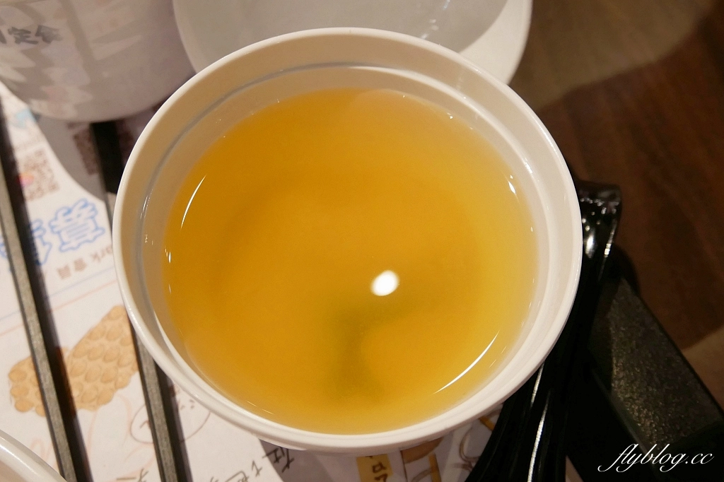 台中東區｜酉十郎W定食，全台第一間進駐台中LaLaport北館，來自日本神奈川的定食專賣店 @飛天璇的口袋