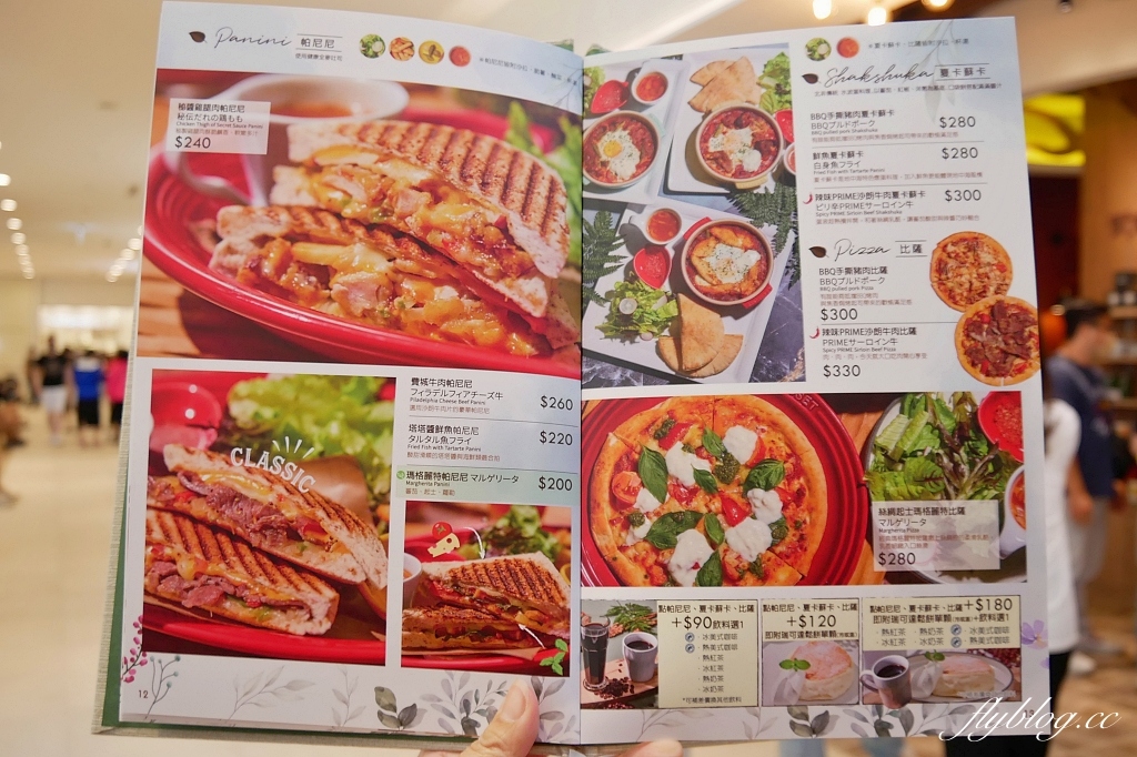 台中東區｜武蔵野森珈琲Diner LaLaport台中店．全台第一間！日本高原森林度假村為意象咖啡館(附菜單) @飛天璇的口袋