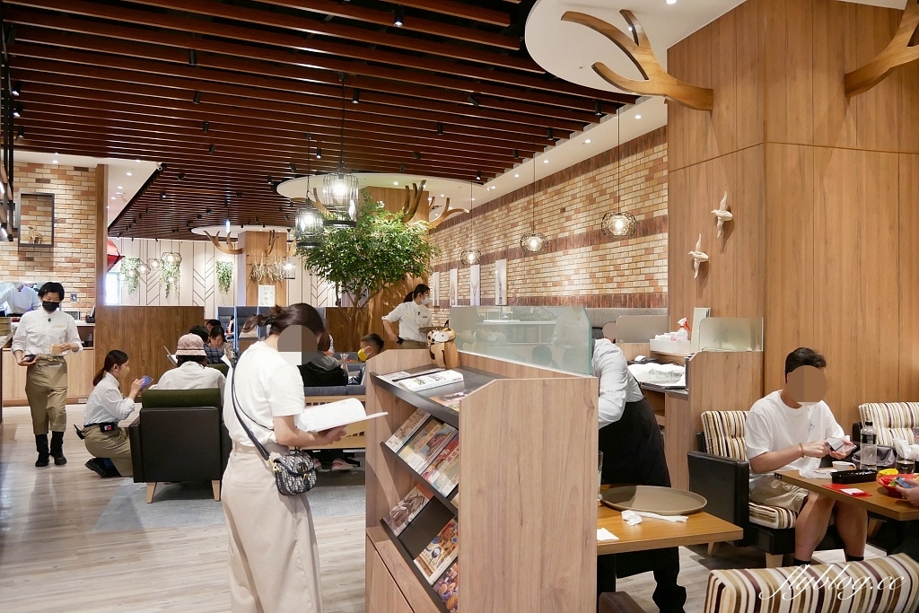 台中東區｜武蔵野森珈琲Diner LaLaport台中店．全台第一間！日本高原森林度假村為意象咖啡館(附菜單) @飛天璇的口袋