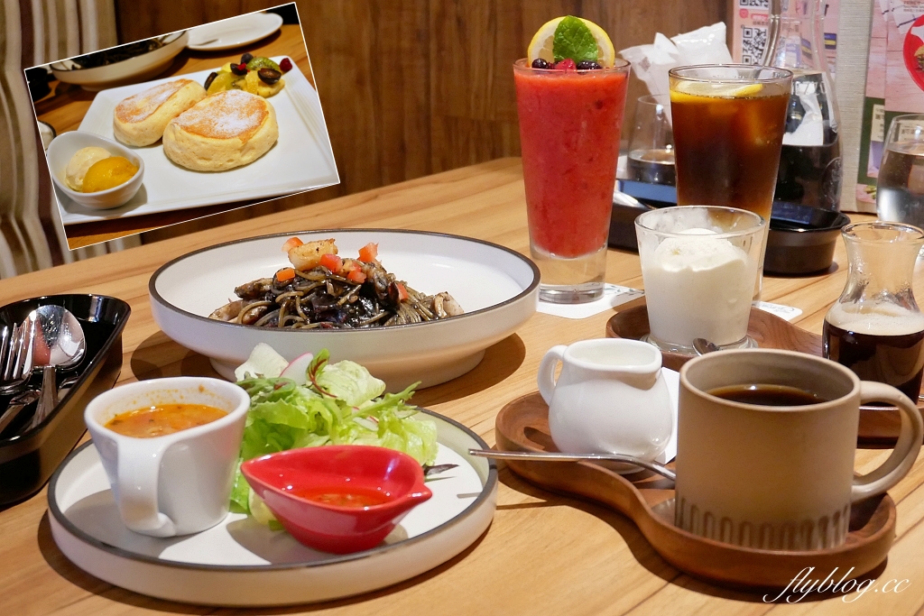 台中東區｜武蔵野森珈琲Diner LaLaport台中店．全台第一間！日本高原森林度假村為意象咖啡館(附菜單) @飛天璇的口袋