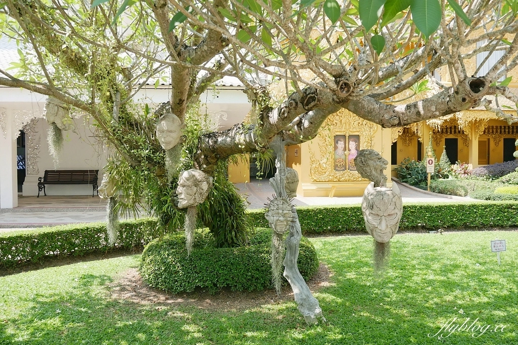 泰國清萊｜清邁一日遊，白廟、黑廟、藍廟和長頸族村，欣賞清萊的建築藝術 @飛天璇的口袋