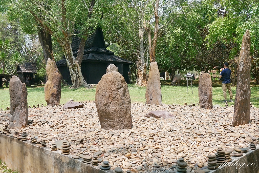 泰國清萊｜清邁一日遊，白廟、黑廟、藍廟和長頸族村，欣賞清萊的建築藝術 @飛天璇的口袋