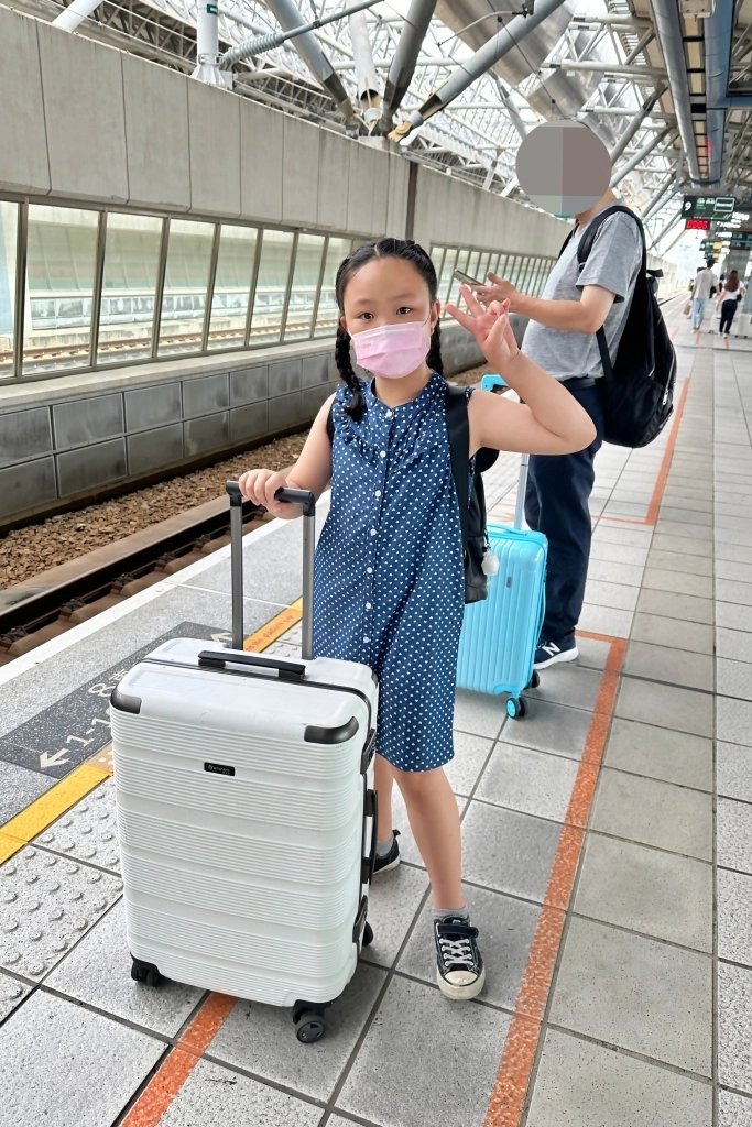 台北中正｜台北凱撒大飯店，台北車站正對面，樓下就是捷運站，交通便利美食林立 @飛天璇的口袋