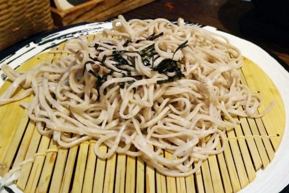 日本山梨｜冨士天ぷら いだ天．河口湖車站美食，像富士山一樣高的天婦羅 @飛天璇的口袋