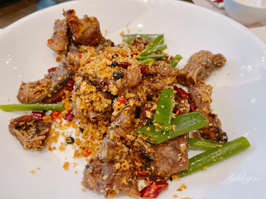 烤鴨控請收藏！精選10家「2025台中烤鴨餐廳」，一鴨3吃多變合菜料理 @飛天璇的口袋