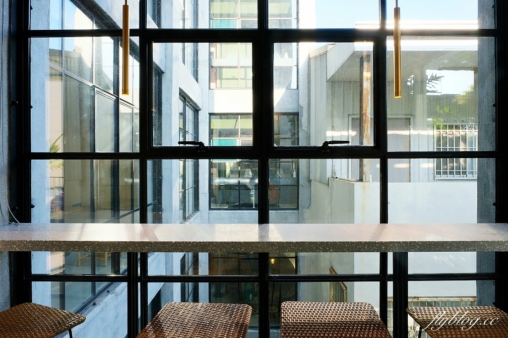 台南中西｜南埕衖事，8層樓森林系玻璃屋建築美學，日本建築大師藤本壯介規劃 @飛天璇的口袋