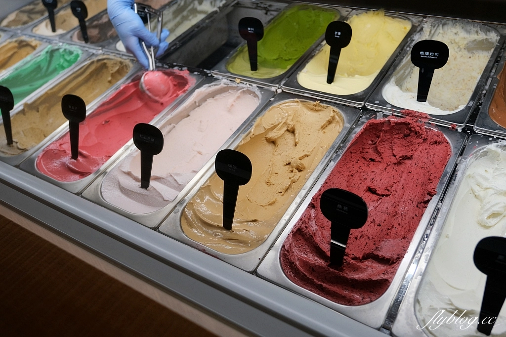 台南中西｜南埕衖事，8層樓森林系玻璃屋建築美學，日本建築大師藤本壯介規劃 @飛天璇的口袋