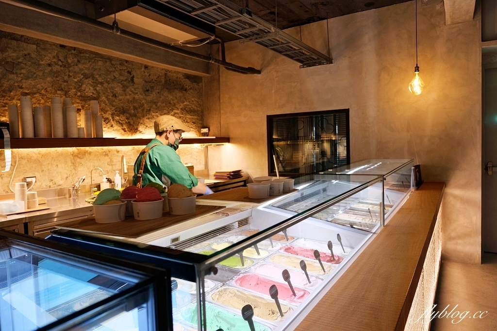 台南中西｜南埕衖事，8層樓森林系玻璃屋建築美學，日本建築大師藤本壯介規劃 @飛天璇的口袋