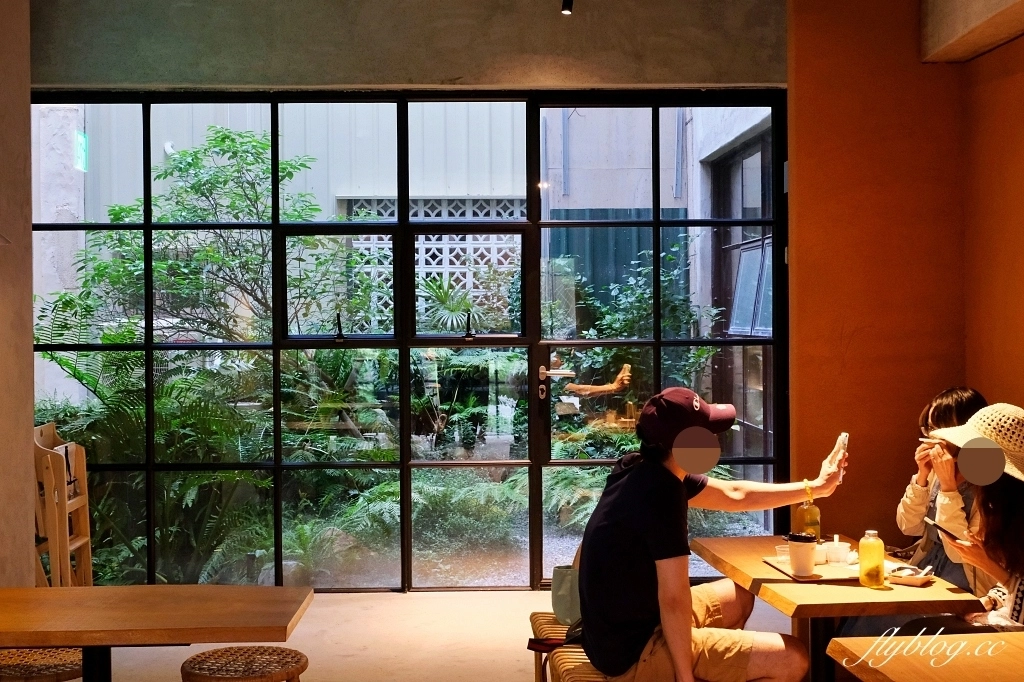 台南中西｜南埕衖事，8層樓森林系玻璃屋建築美學，日本建築大師藤本壯介規劃 @飛天璇的口袋