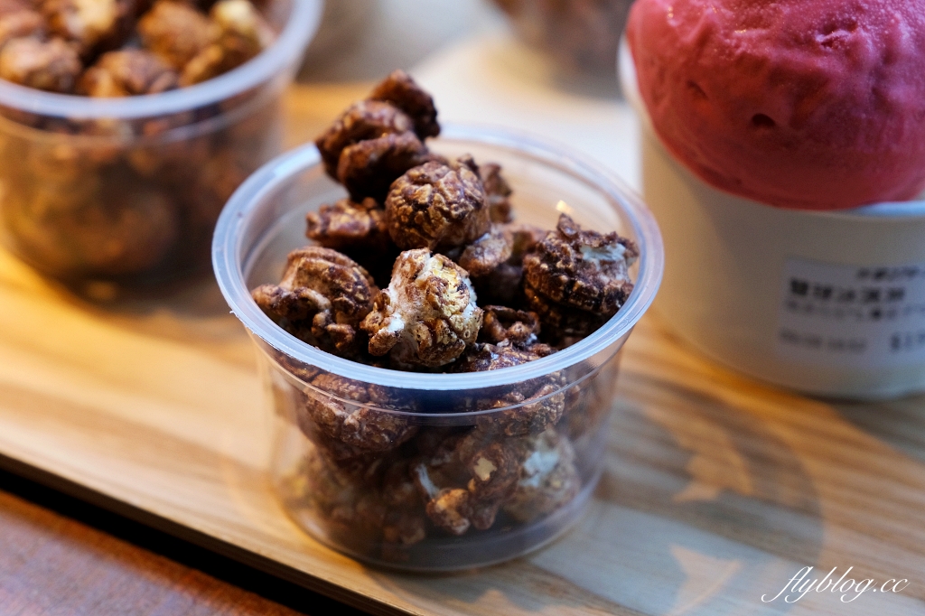 台南中西｜南埕衖事，8層樓森林系玻璃屋建築美學，日本建築大師藤本壯介規劃 @飛天璇的口袋