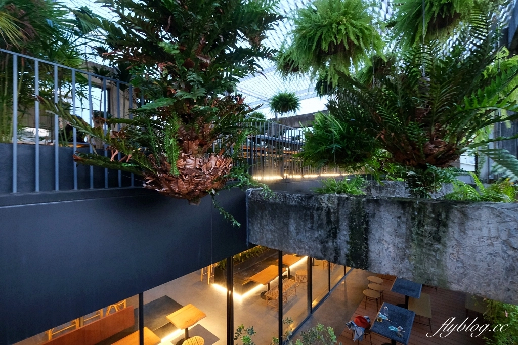 台南中西｜南埕衖事，8層樓森林系玻璃屋建築美學，日本建築大師藤本壯介規劃 @飛天璇的口袋