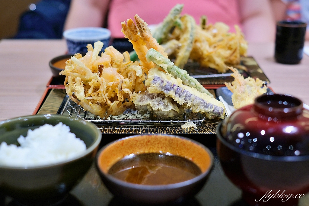 台中東區｜博多天麩羅山海，來自日本九州天麩羅專賣，明太子和高菜免費吃到飽 @飛天璇的口袋