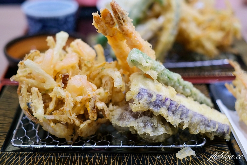 台中東區｜博多天麩羅山海，來自日本九州天麩羅專賣，明太子和高菜免費吃到飽 @飛天璇的口袋