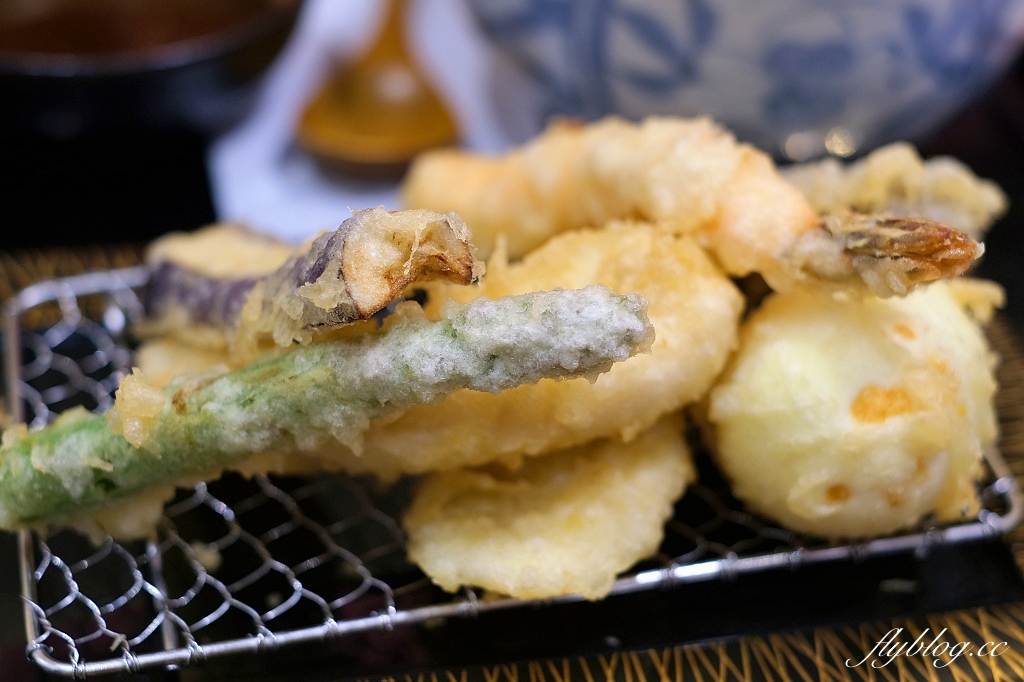 台中東區｜博多天麩羅山海，來自日本九州天麩羅專賣，明太子和高菜免費吃到飽 @飛天璇的口袋