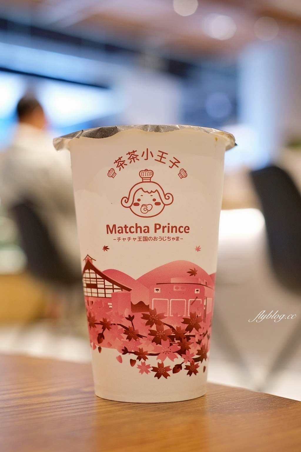 台中東區｜茶茶小王子，主打日本京都的抹茶甜點專賣，台中首間在LaLaport北館5樓 @飛天璇的口袋