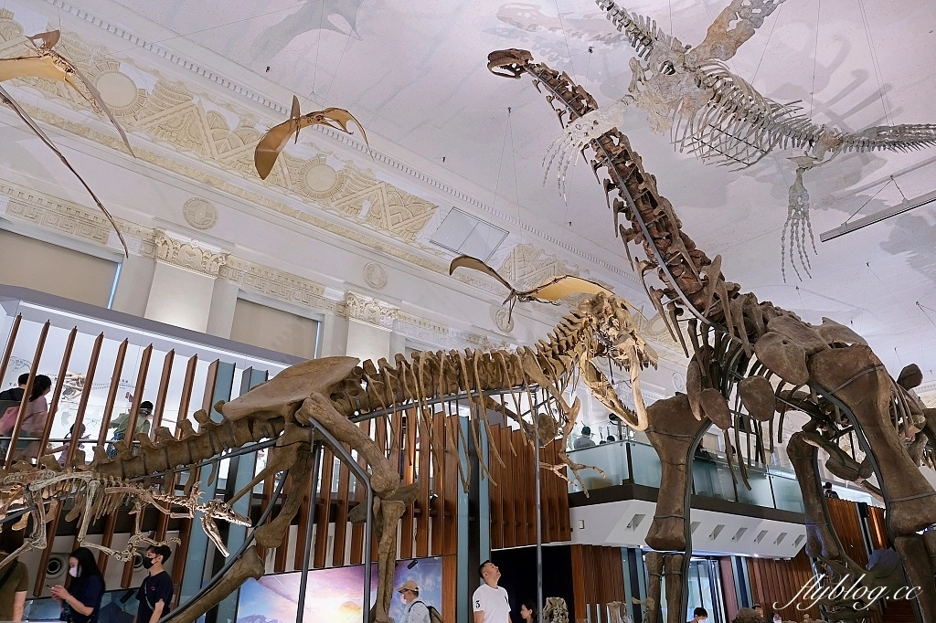 台北中正｜台北凱撒大飯店，台北車站正對面，樓下就是捷運站，交通便利美食林立 @飛天璇的口袋