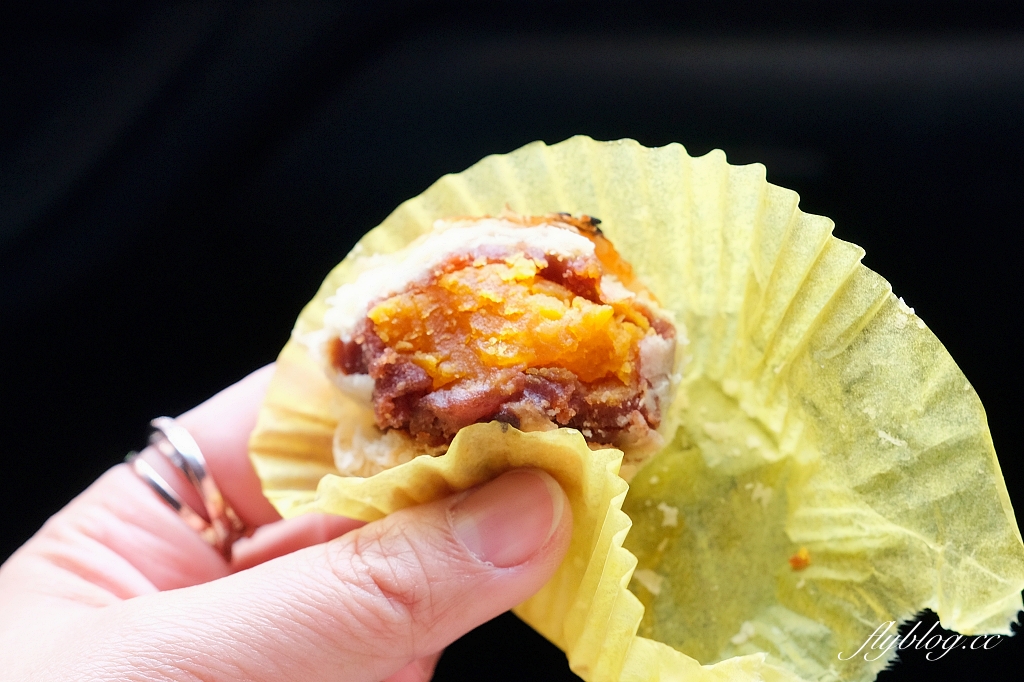 台中東區｜正月初一蛋黃酥，一顆40元低調蛋黃酥，外皮酥脆不甜膩 @飛天璇的口袋