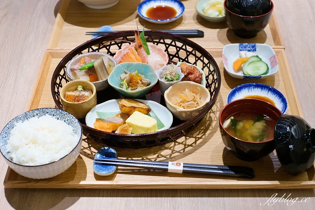 台中東區｜北丸KITAMARU，來自北海道的日式料理品牌，海外首間店進駐台中LaLaport @飛天璇的口袋