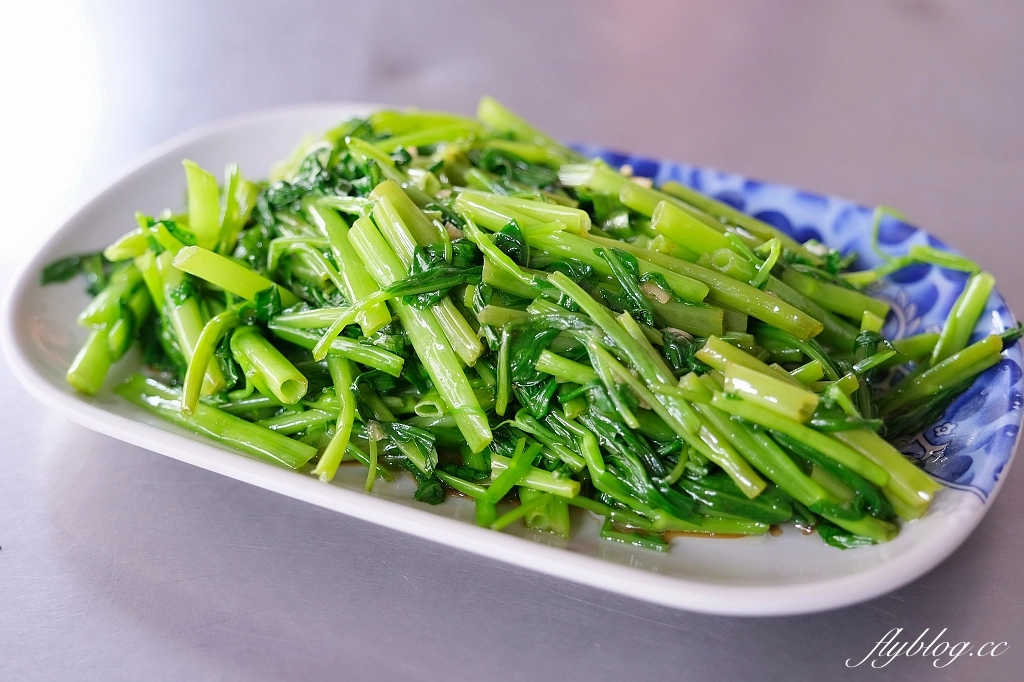 高雄鹽埕｜鴨肉本，二老闆的店，聽說在地人都吃這間 @飛天璇的口袋