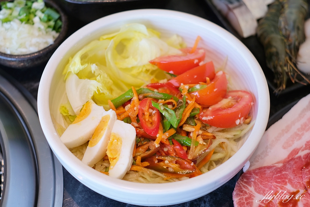 南投草屯｜唯真燒肉，座落於草屯田野間，融入泰式風味的燒肉餐廳 @飛天璇的口袋