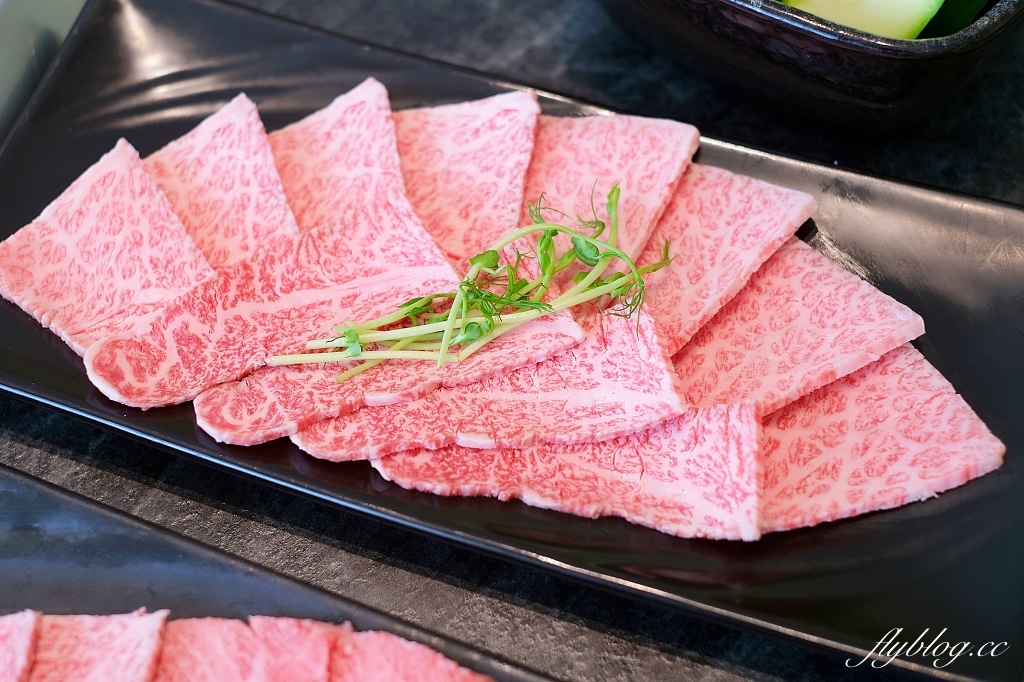 南投草屯｜唯真燒肉，座落於草屯田野間，融入泰式風味的燒肉餐廳 @飛天璇的口袋