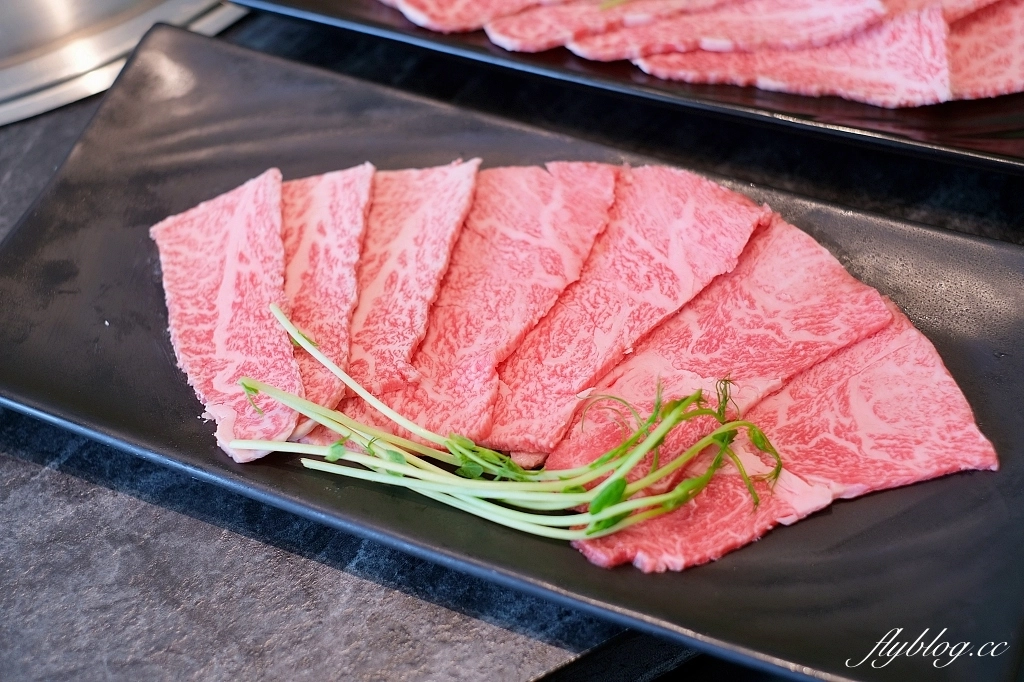 南投草屯｜唯真燒肉，座落於草屯田野間，融入泰式風味的燒肉餐廳 @飛天璇的口袋