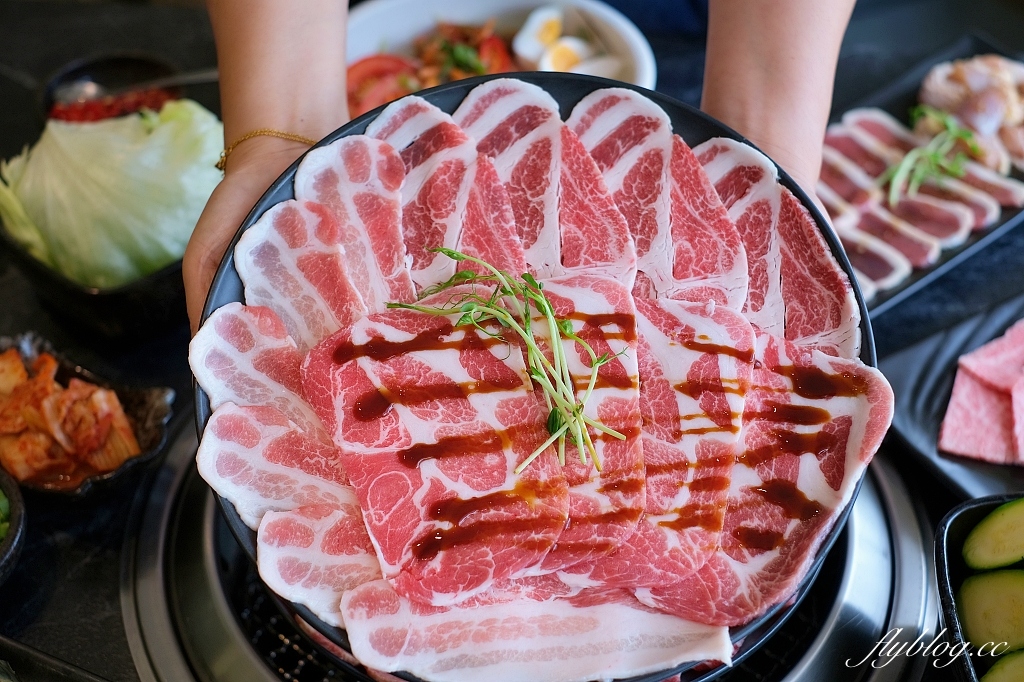 南投草屯｜唯真燒肉，座落於草屯田野間，融入泰式風味的燒肉餐廳 @飛天璇的口袋