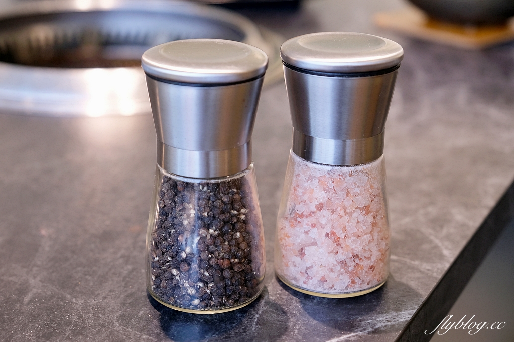 南投草屯｜唯真燒肉，座落於草屯田野間，融入泰式風味的燒肉餐廳 @飛天璇的口袋