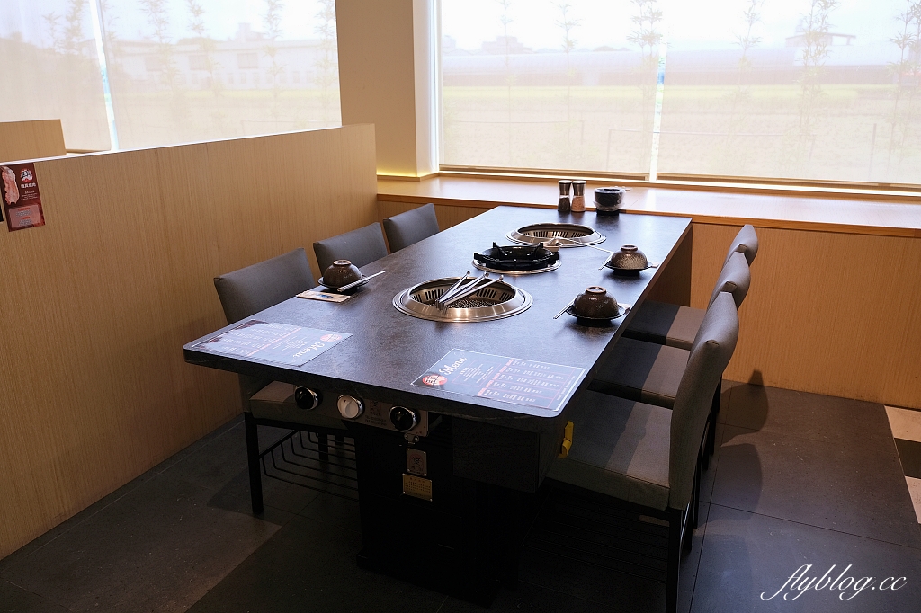 南投草屯｜唯真燒肉，座落於草屯田野間，融入泰式風味的燒肉餐廳 @飛天璇的口袋