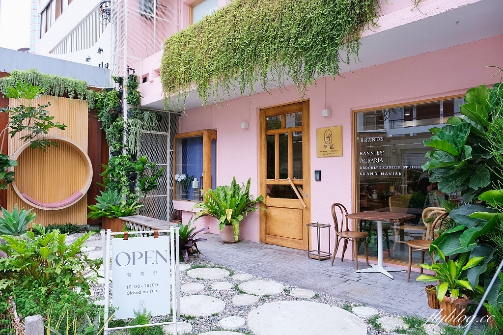台中西區｜氤氳香氛咖啡 YinYun Cafe，精明一街巷弄裡的粉紅浪漫，結合香氛和咖啡的復合式餐廳 @飛天璇的口袋