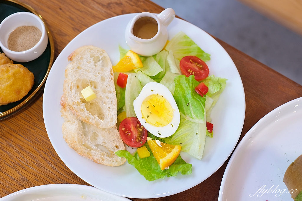 台中西區｜氤氳香氛咖啡 YinYun Cafe，精明一街巷弄裡的粉紅浪漫，結合香氛和咖啡的復合式餐廳 @飛天璇的口袋