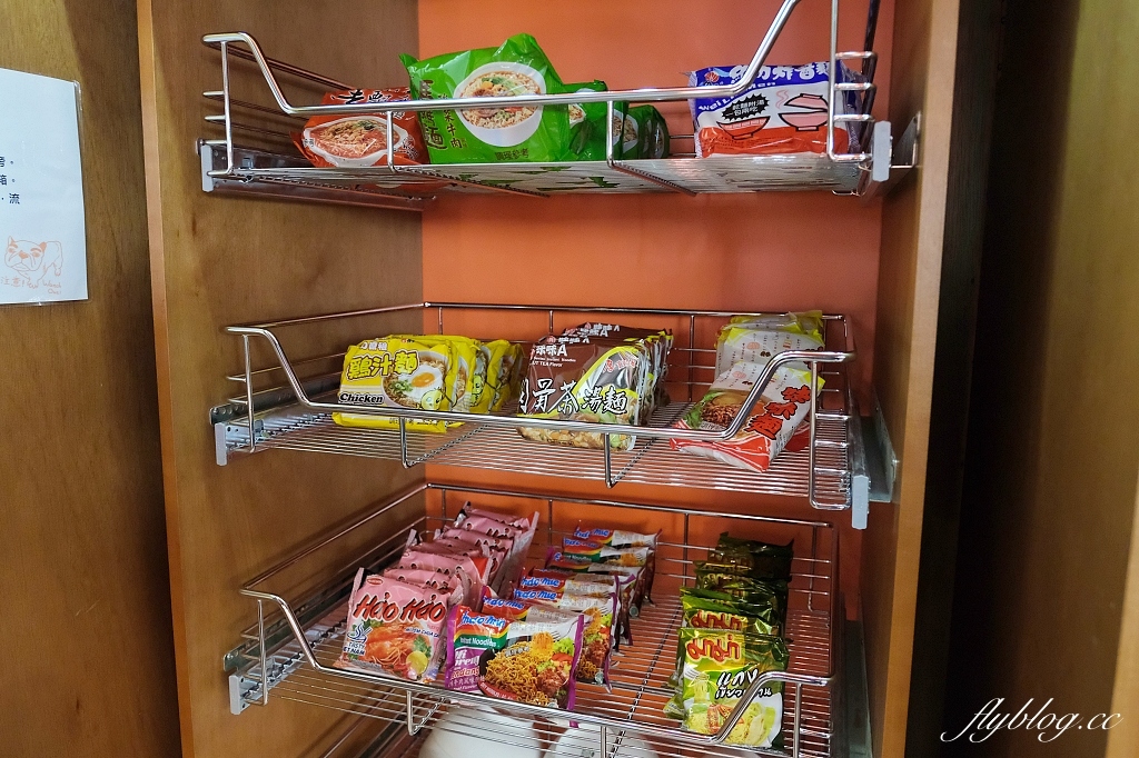 台中中區｜悅樂旅店 OLAH Poshtel，台中火車站商圈飯店，遠雄集團年輕旅店新品牌 @飛天璇的口袋