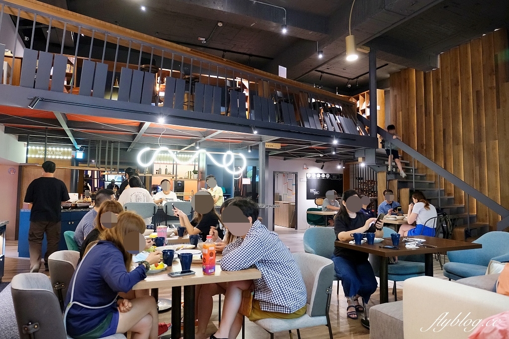 台中中區｜悅樂旅店 OLAH Poshtel，台中火車站商圈飯店，遠雄集團年輕旅店新品牌 @飛天璇的口袋