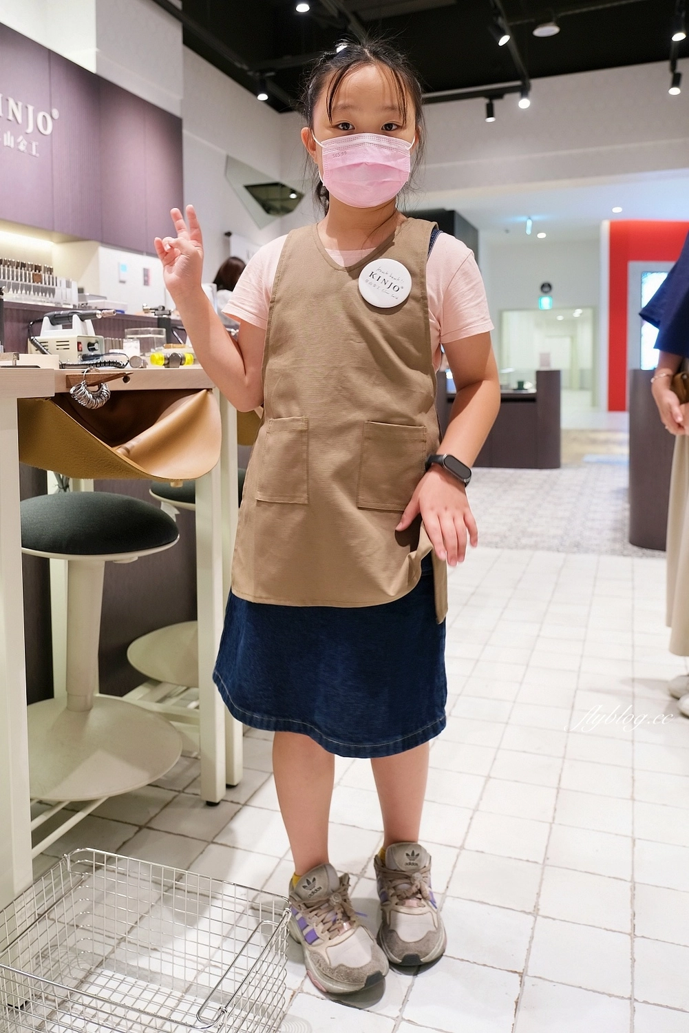 台中東區｜KINJO草山金工 LaLaport門市，台中手工戒指手環DIY推薦，情侶、親子、閨蜜對戒 @飛天璇的口袋